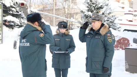 Во Владимире сотрудникам МЧС вручили специальные звания