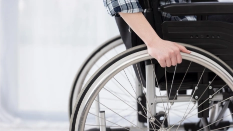 Во Владимире ребенка-инвалида оставили без технического средства реабилитации