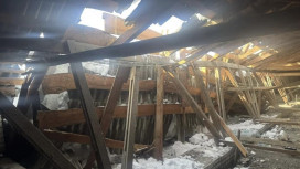 В Коврове крыша дома на Северном проезде рухнула под тяжестью снега