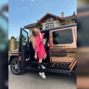 Во Владимир приехала известная блогер Карина Кросс