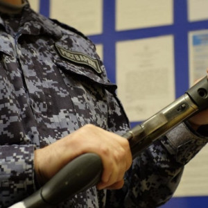 Росгвардейцы попросили жителей Владимирской области подарить оружие бойцам СВО