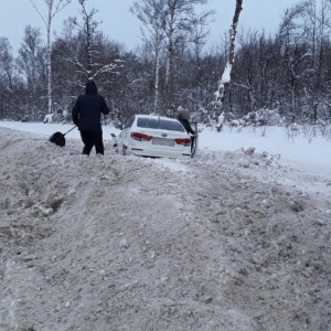 Во Владимирской области на М-7 иномарка врезалась в ограждение и улетела в кювет