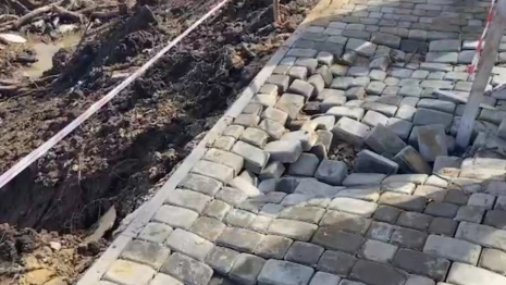 В Струнино развалилась построенная в 2023 году набережная