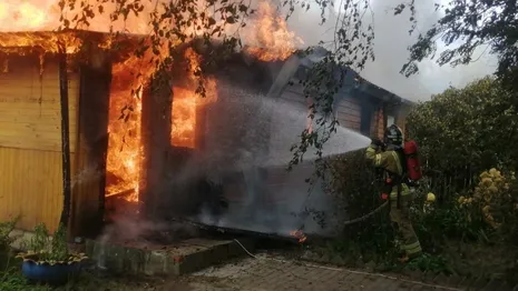 В селе во Владимирской области вспыхнул частный дом