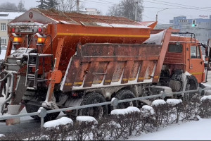 Мэр Владимира попросил отнестись с пониманием к нерасчищенным дорогам