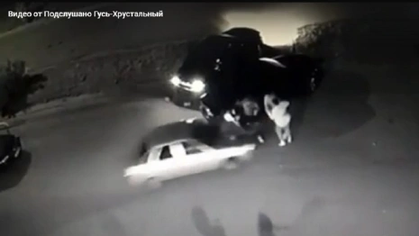 Во Владимирской области подросток на легковушке въехал в толпу людей у торгового центра 