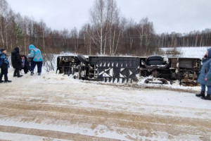 Появилось видео перевернувшегося автобуса с владимирскими школьниками