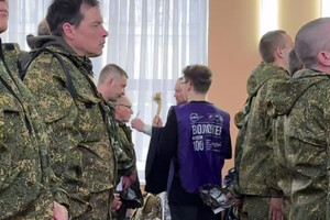 Группа из 25 добровольцев из Владимирской области отправилась в зону СВО по контракту