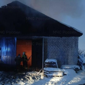 В Муроме мощный пожар охватил пилораму