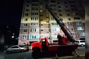 Во Владимире ночью из горящей 10-этажки эвакуировали 62 человека