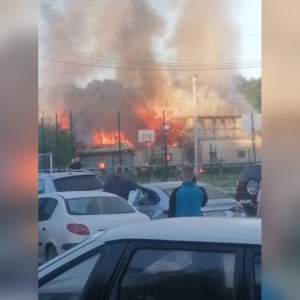 В поселке под Ковровом мощный пожар уничтожил сараи