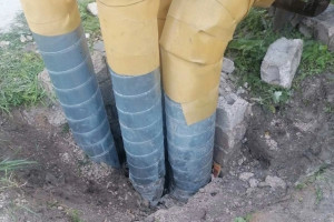 В Коврове женщина застряла между труб вниз головой
