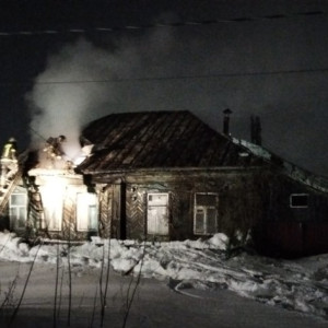 В деревне под Муромом мощный пожар охватил частный жилой дом