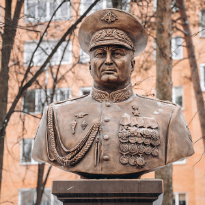 Погибшему на Украине владимирскому генералу поставили памятник в Подмосковье