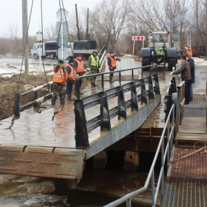Во Владимирской области из-за половодья развели мост через Клязьму