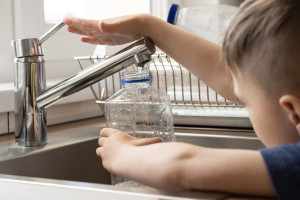 Отключение горячей воды на девяти улицах Владимира продлили на 9 часов