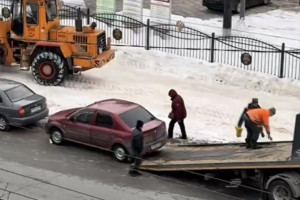 Во Владимире водителям напомнили об эвакуации машин для расчистки снега