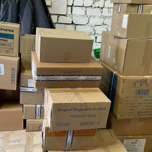 Из Орловской области во владимирскую учебную часть привезли посылку с медикаментами 