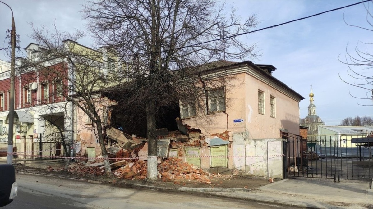 В центре Владимира обрушился дом - День во Владимире