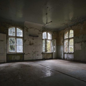 Во Владимире сироте отказались давать квартиру из-за закрепленного за ней ветхого жилья