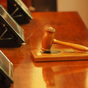 Жителя Коврова со второй попытки оштрафовали за антивоенные высказывания на заводе