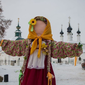 В Суздале на Масленицу чучела будут соревноваться в красоте