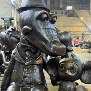 Владимирские скульпторы «оживили» героев советских мультфильмов на севере Москвы