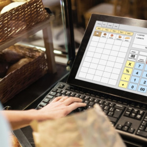 В Коврове кассирша украла из магазина 310 тыс. рублей