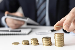 Житель Москвы обманул владимирца на 5 млн рублей под предлогом стать депутатом Госдумы