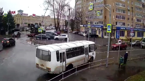 В Александрове экскаватор оборвал провода