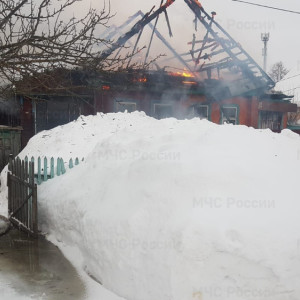 В Александрове загорелся 2-квартирный жилой дом