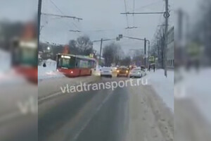 Во Владимире автобус сбил девушку
