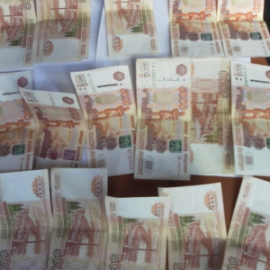 Жителя Владимира будут судить за дачу взятки в 100 тыс. рублей полицейскому