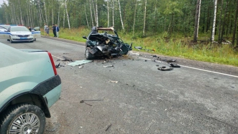 В Гусь-Хрустальном районе столкнулись 3 авто: двое водителей погибли
