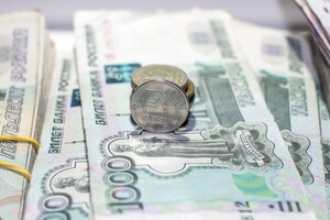 Во Владимирской области работающим пенсионерам добавят 400 рублей к соцвыплатам