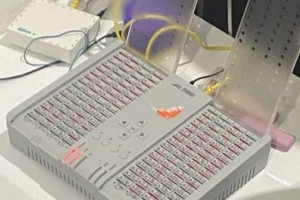 Во Владимирской области двое парней установили сим-боксы для помощи дистанционным аферистам