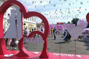 Взгляд из соцсетей. Как прошли народные гуляния в День семьи, любви и верности в Муроме