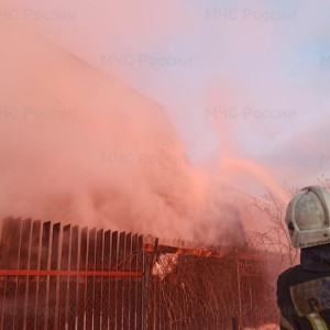 Во Владимирской области огонь уничтожил дом в 200 квадратных метров 