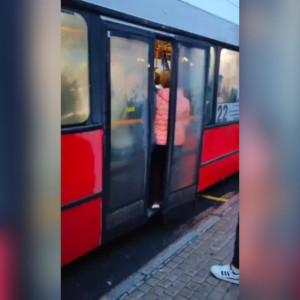 В центре Владимира пассажиры устроили давку в автобусе №22