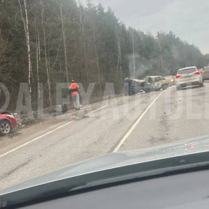 Во Владимирской области в лобовую столкнулись две легковушки