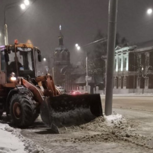 Владимирцев призвали убрать машины с 12 улиц ради уборки снега