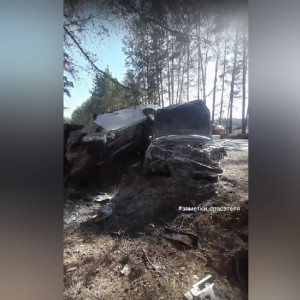 Под Ковровом легковушка протаранила припаркованный на обочине автомобиль