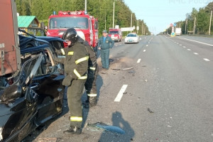 Появились фото последствий смертельного ДТП на М-7 в Вязниковском районе