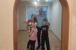 В Судогодском районе женщину с 2 детьми и сестрой-инвалидом оставили в аварийном доме