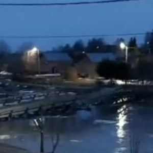 В Суздале рухнул мост на улице Шмидта