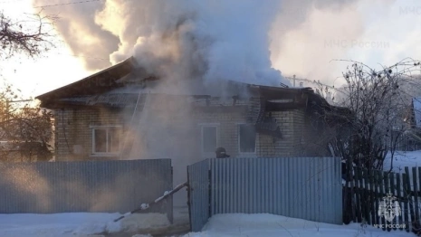 Трое школьников из Мурома спасли женщину из горящего дома