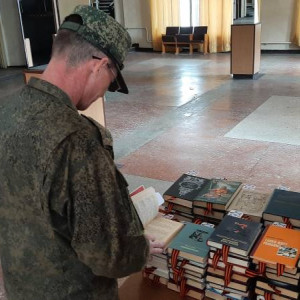 Во Владимирской области дети подарили книги раненым бойцам СВО