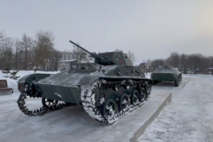 Во владимирском сквер «Патриот» появились новые экспозиции