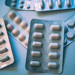 Больной Паркинсоном жительнице Владимира компенсируют затраты на лекарства 
