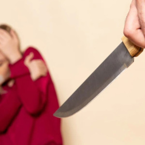 
В Кольчугино женщина ударила пьяного супруга ножом